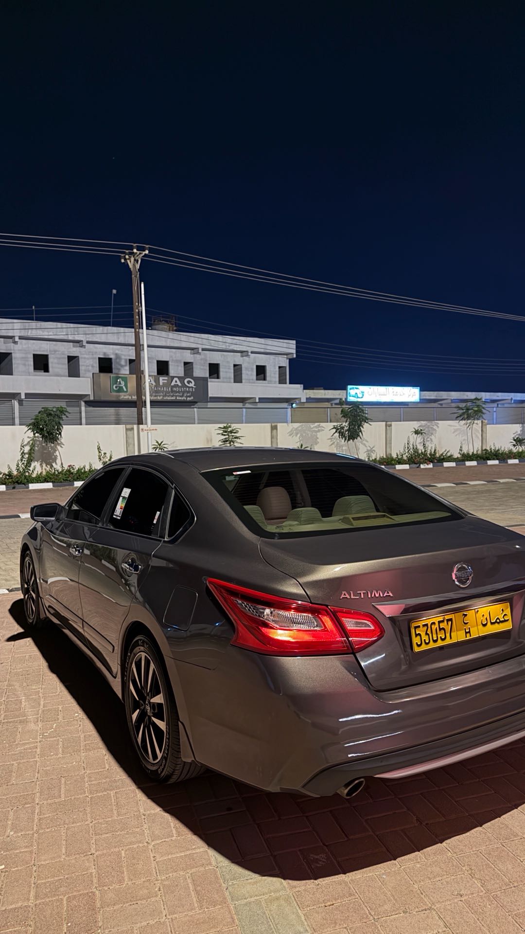 Car Image 2017 NISSAN ALTIMA SV