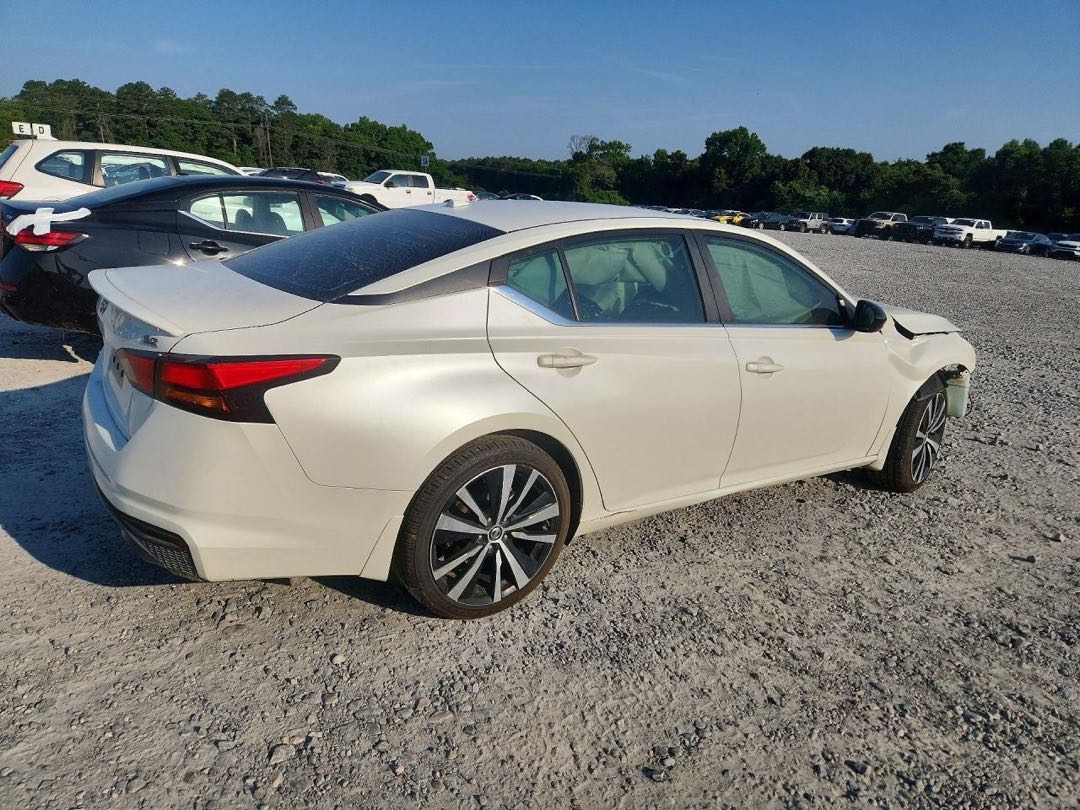 Car Image 2019 NISSAN ALTIMA