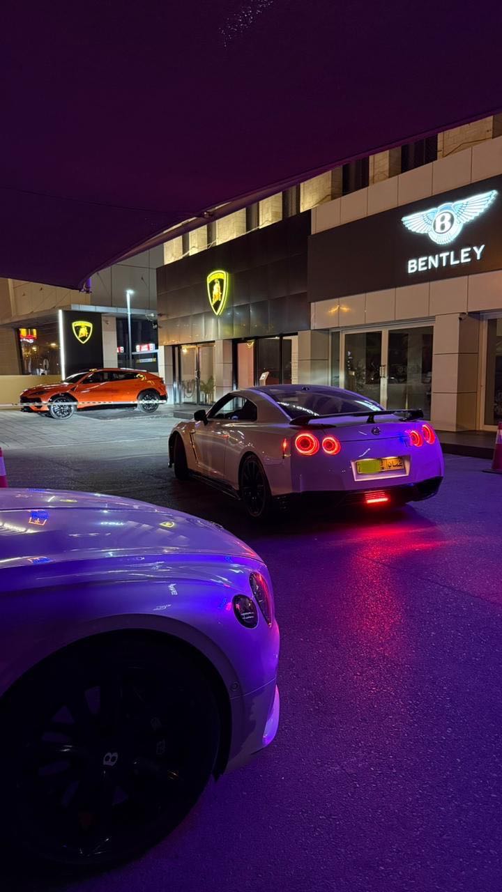 NISSAN GT-R 2016