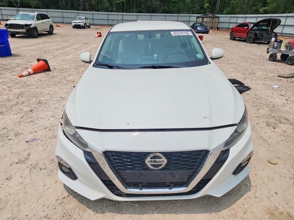 Car Image 2019 NISSAN ALTIMA