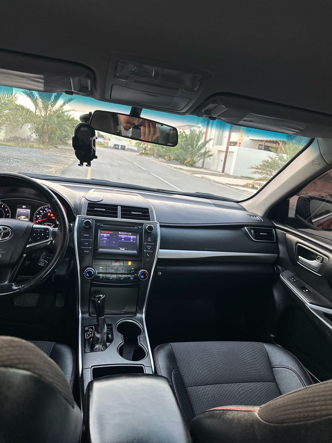 Car Image 2017 TOYOTA CAMRY SE