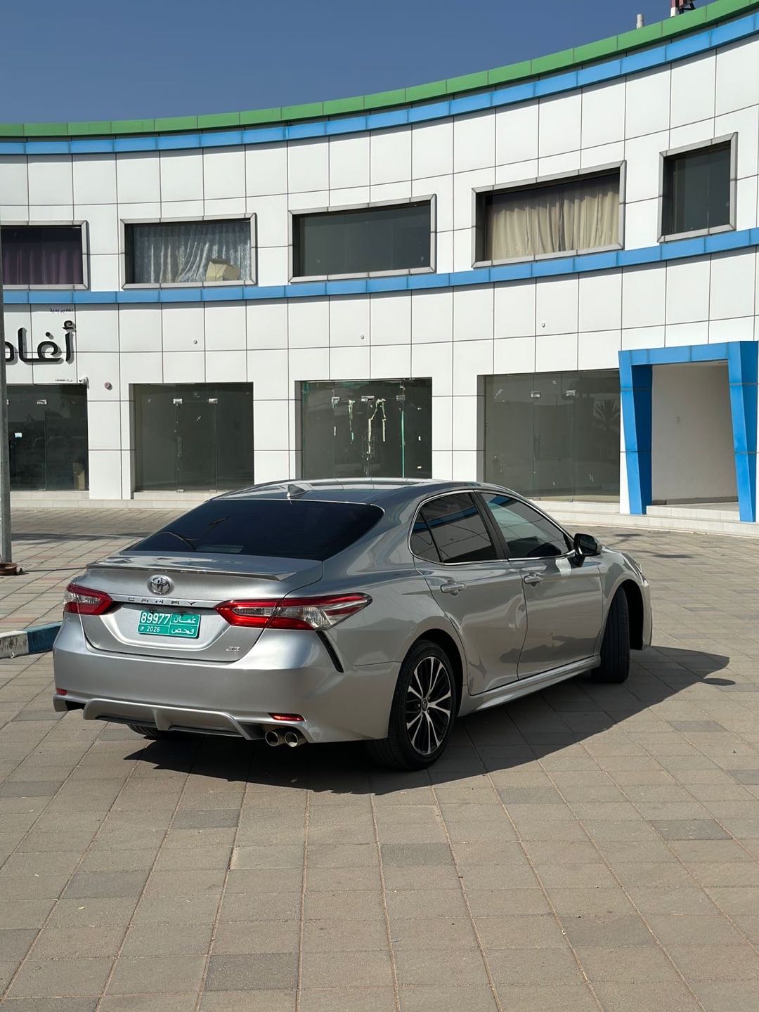 Car Image 2019 TOYOTA CAMRY SE