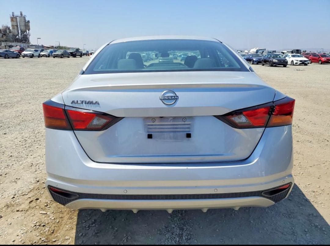 Car Image 2024 NISSAN ALTIMA