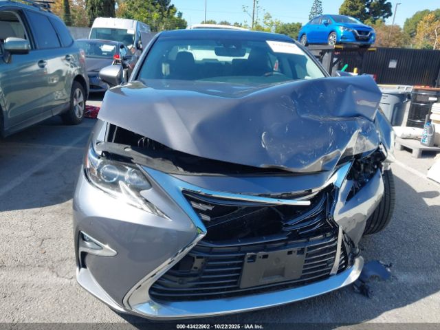 Car Image 2018 LEXUS ES