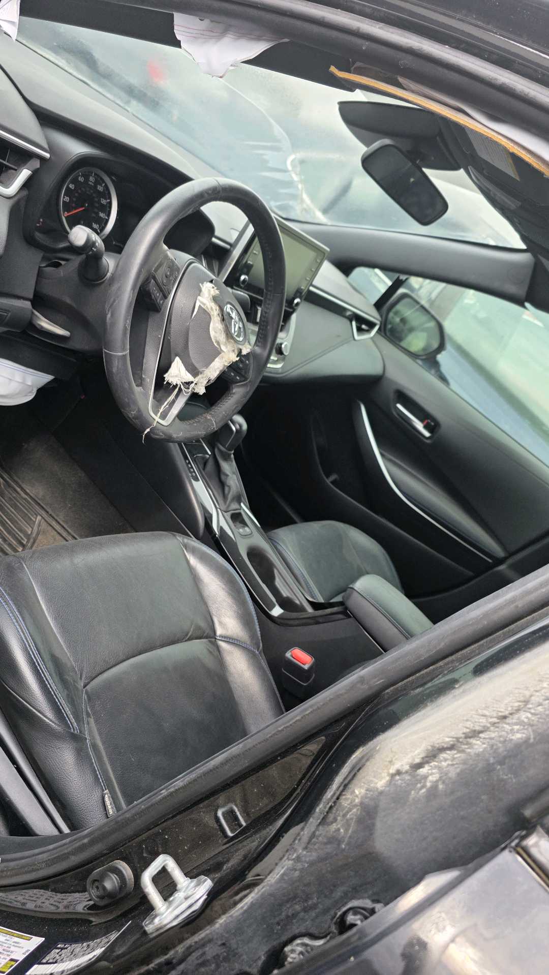Car Image 2021 TOYOTA COROLLA