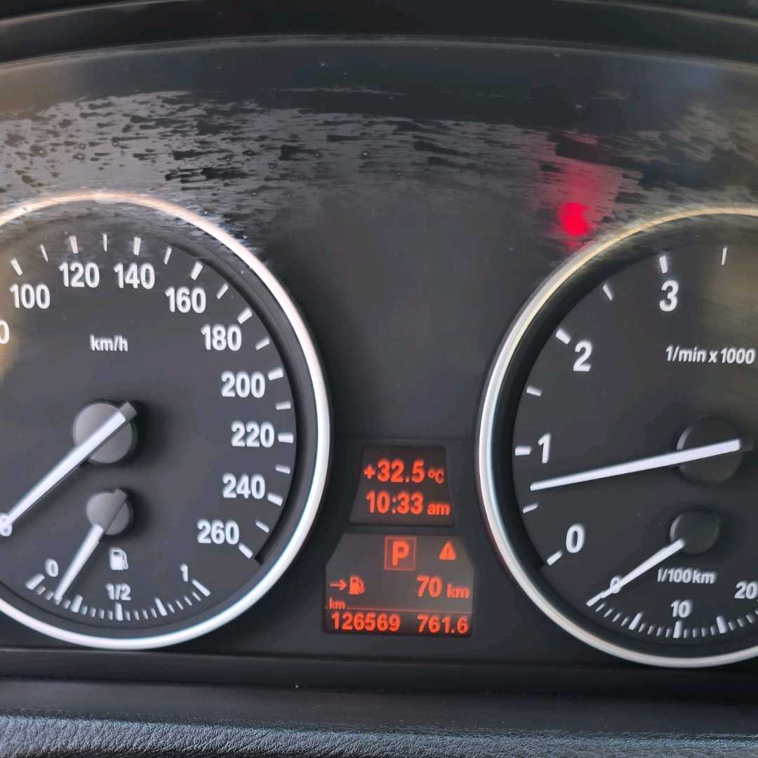 Car Image 2011 BMW X5 50