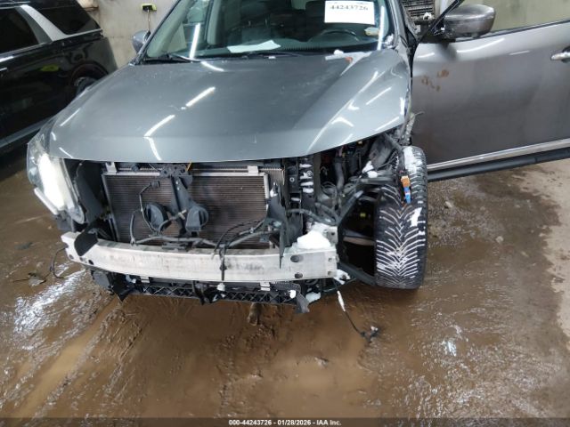 Car Image 2019 NISSAN PATHFINDER