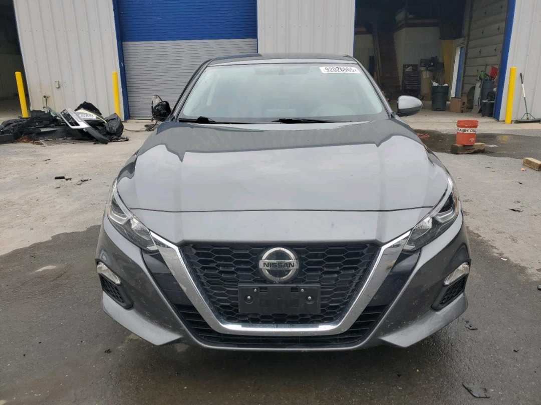 Car Image 2019 NISSAN ALTIMA