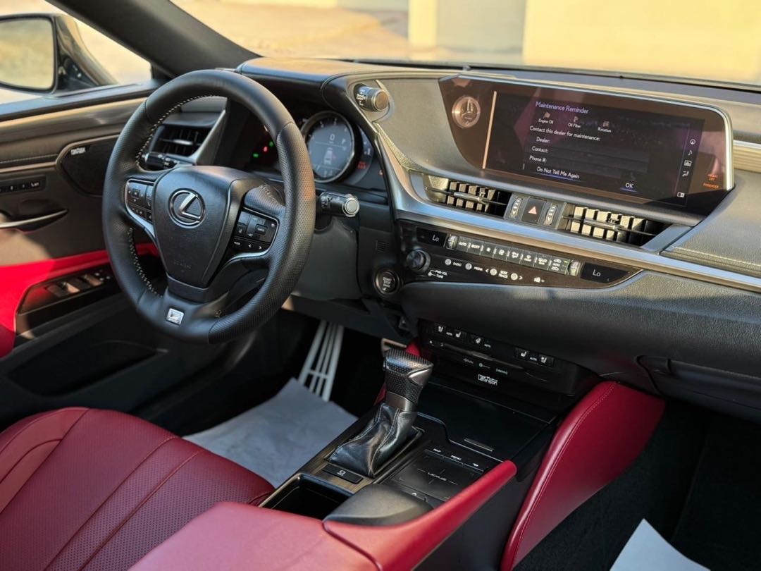 Car Image 2019 LEXUS ES F-sport