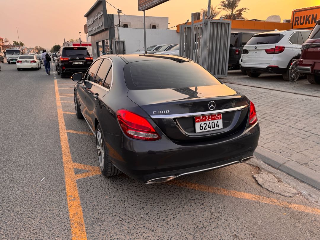 Car Image 2015 MERCEDES C Class