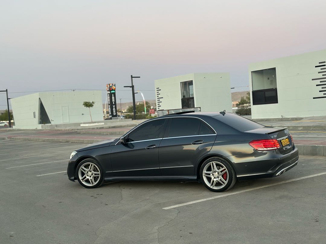 Car Image 2012 MERCEDES E Class 350