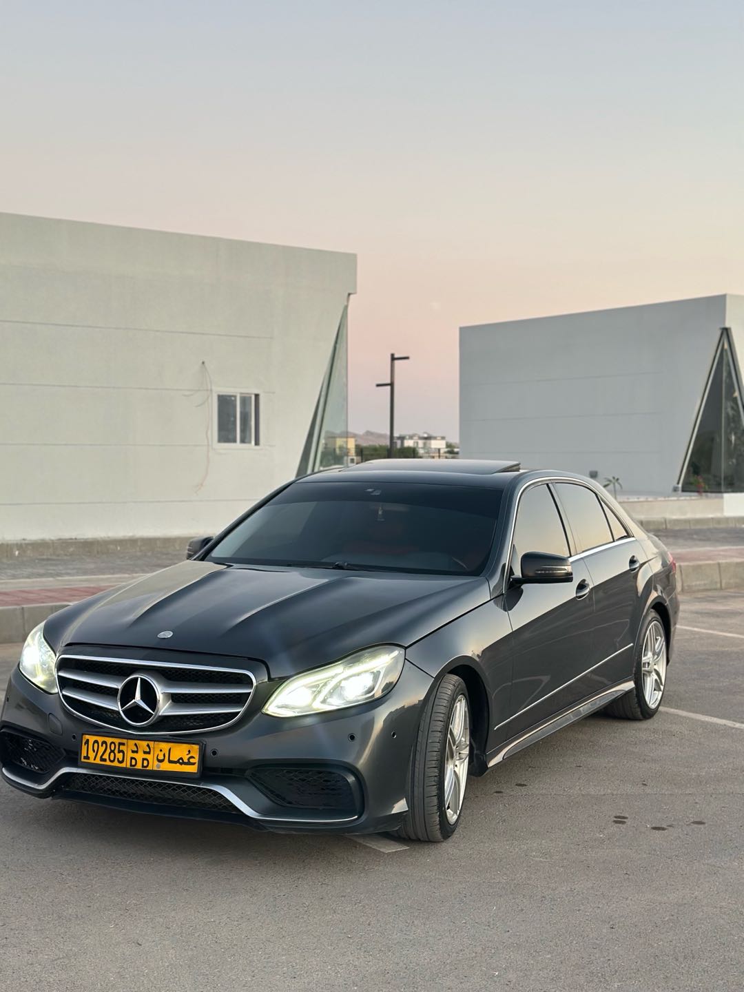 Car Image 2012 MERCEDES E Class 350