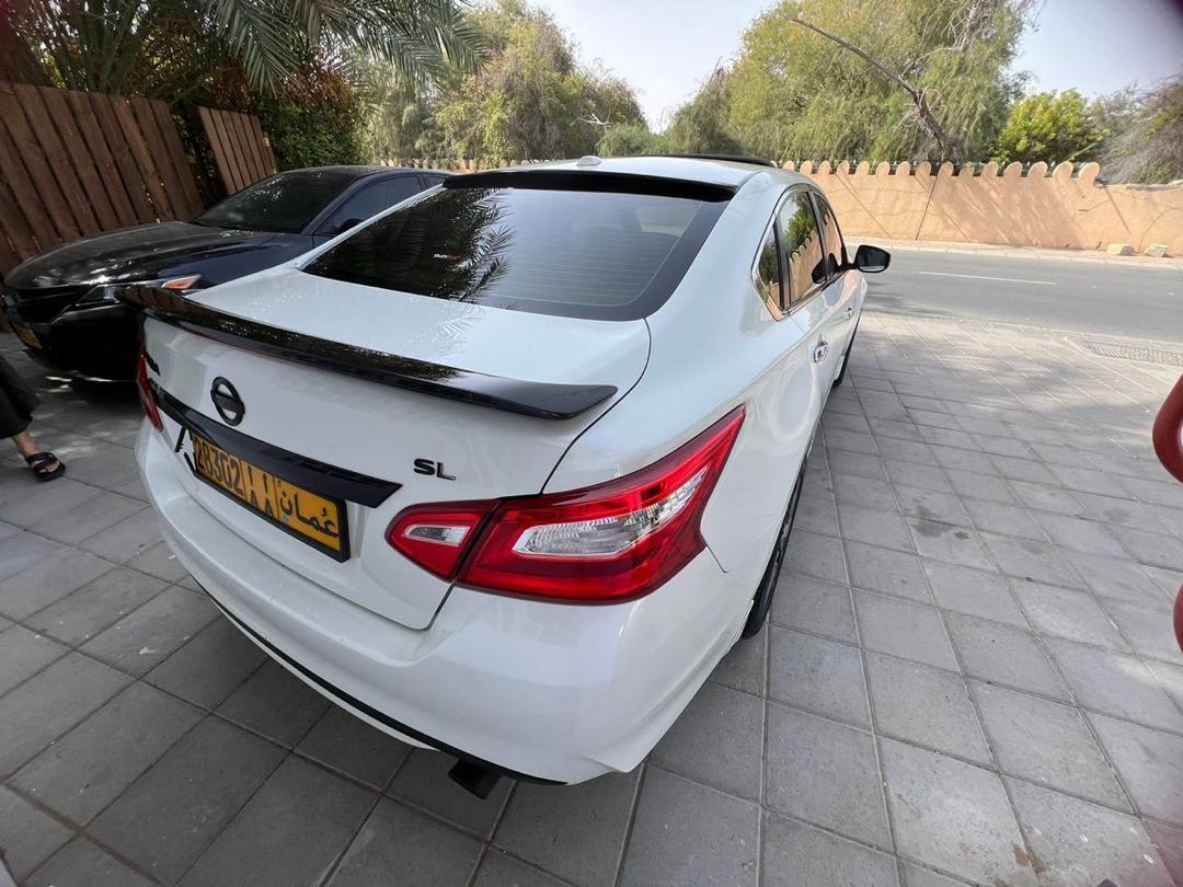 Car Image 2016 NISSAN ALTIMA SL