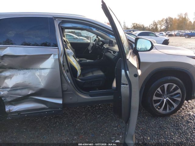 Car Image 2020 LEXUS RX