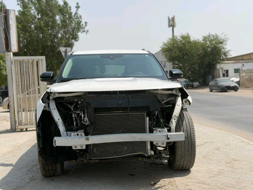 Car Image 2020 FORD EXPLORER