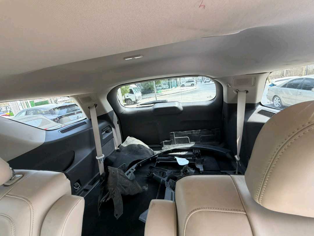 Car Image 2020 FORD EXPLORER