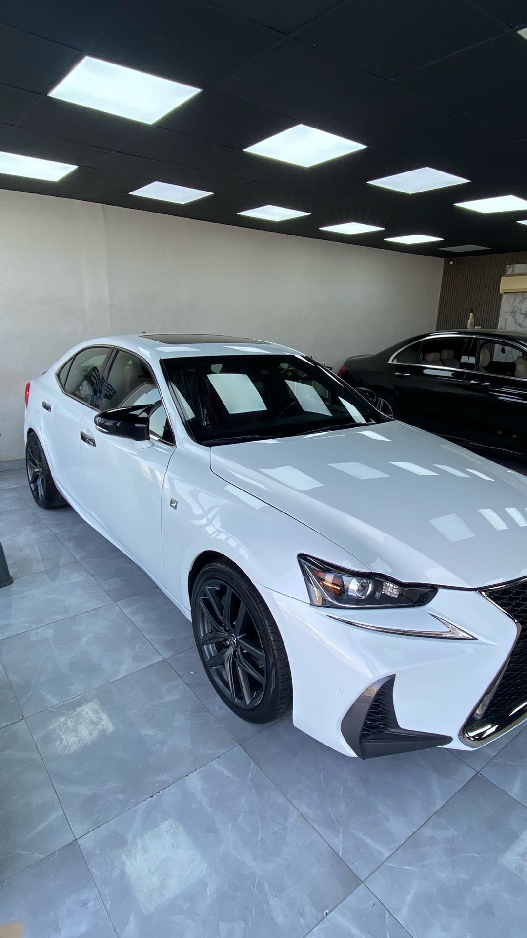Car Image 2018 LEXUS IS 350