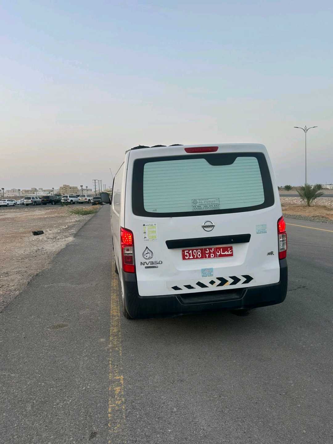 Car Image 2019 NISSAN NV350 