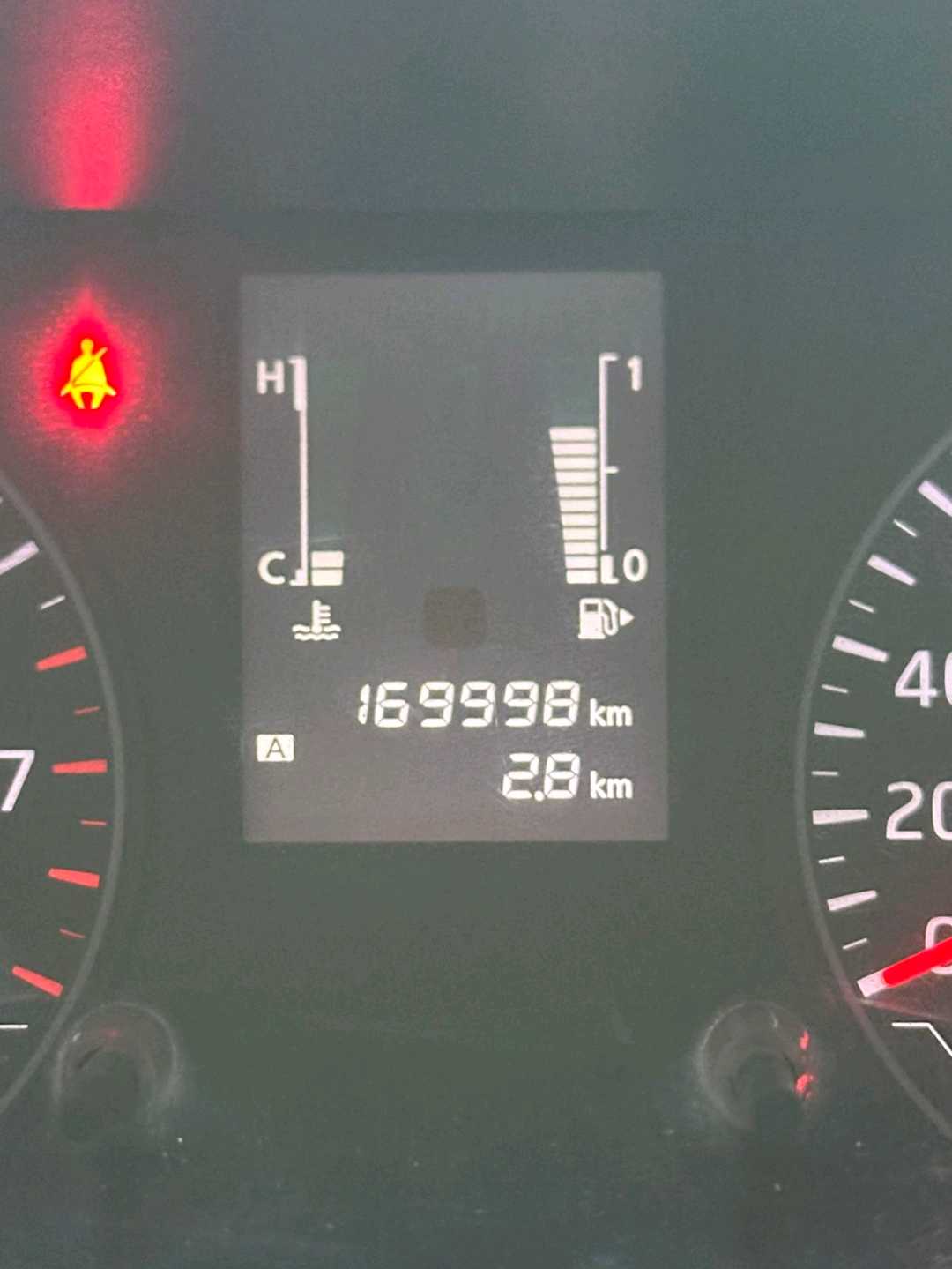 Car Image 2019 NISSAN NV350 