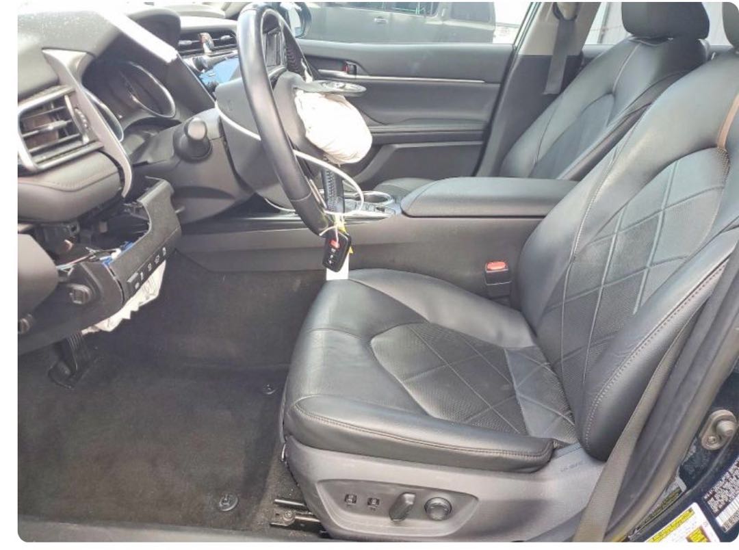 Car Image 2019 TOYOTA CAMRY