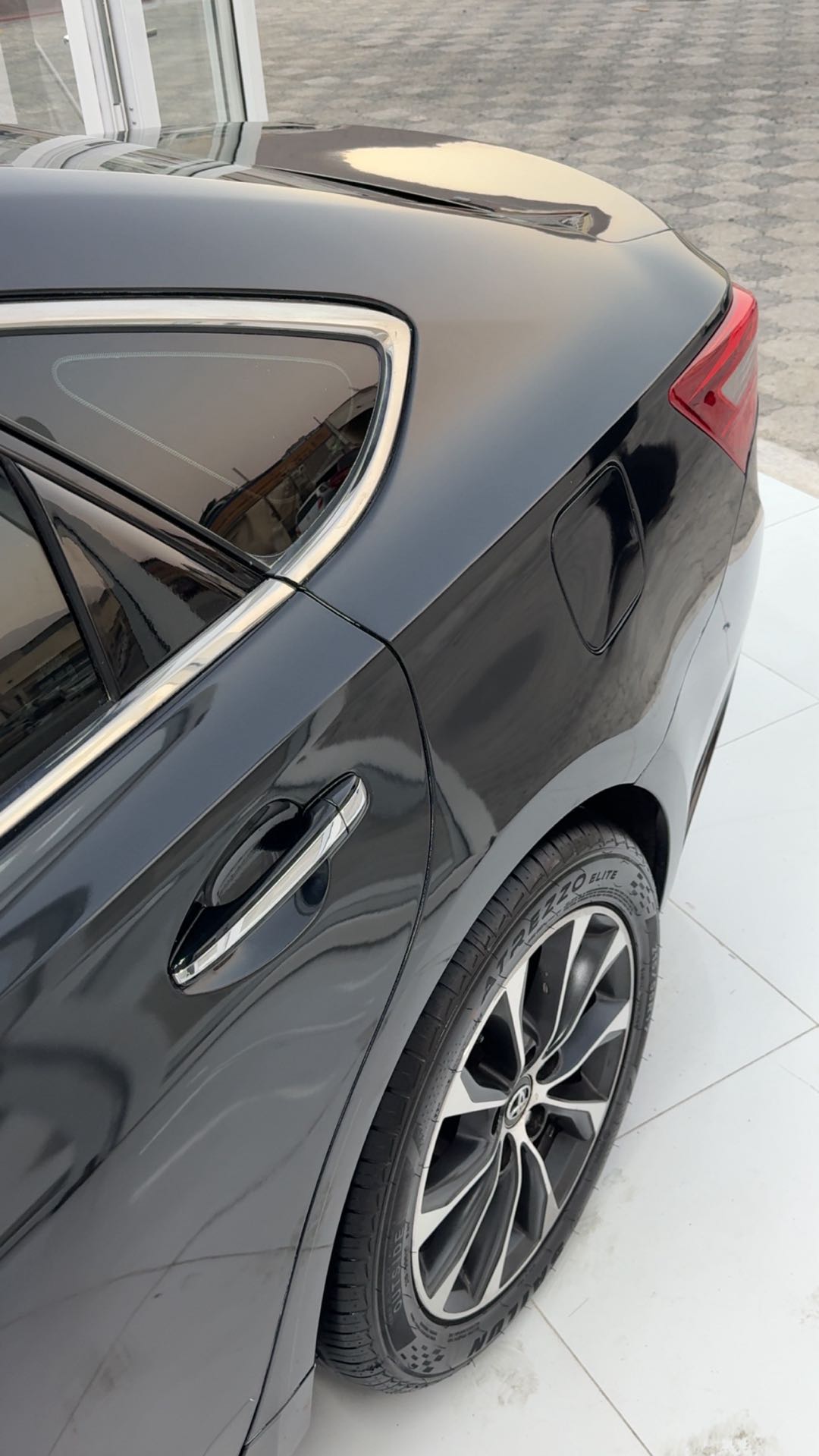Car Image 2016 TOYOTA AVALON XLE