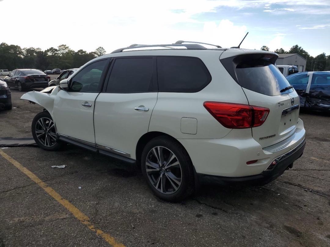 Car Image 2018 NISSAN PATHFINDER