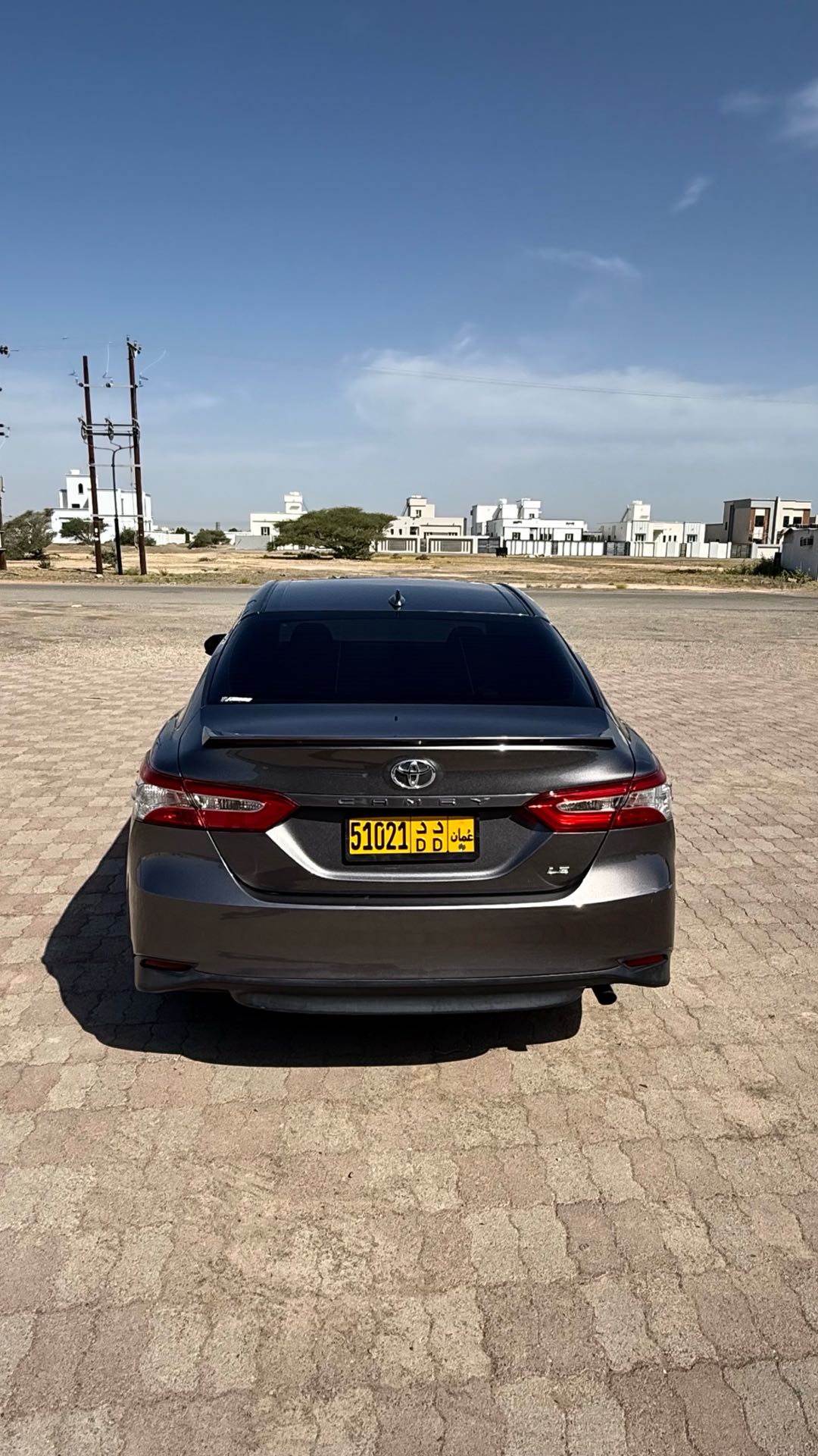 Car Image 2019 TOYOTA CAMRY LE