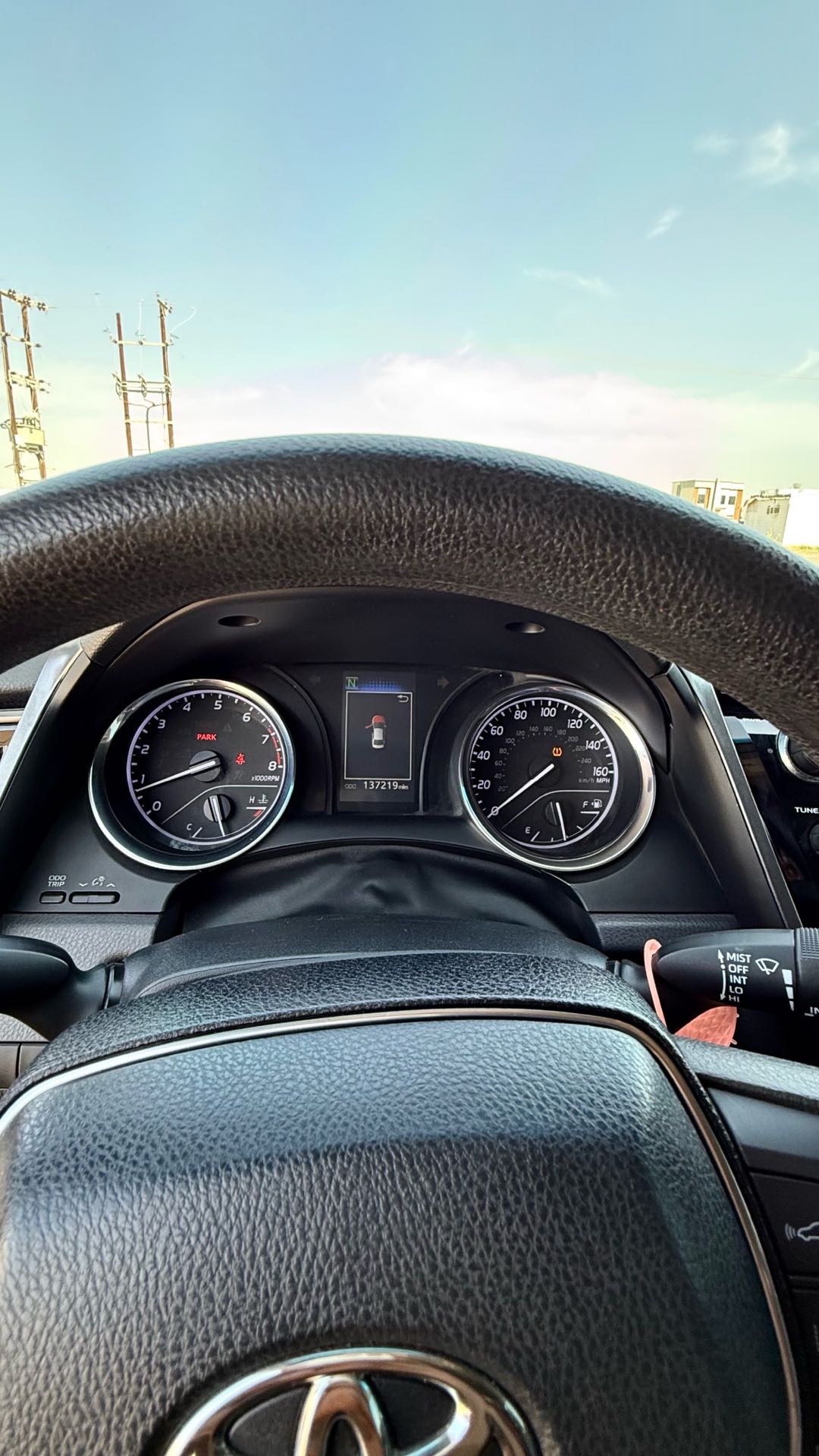 Car Image 2019 TOYOTA CAMRY LE