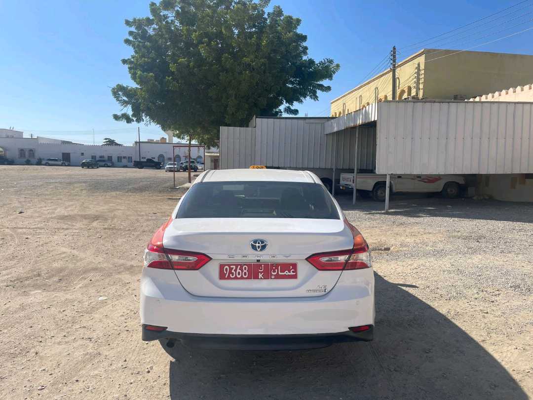 Car Image 2020 TOYOTA CAMRY LE