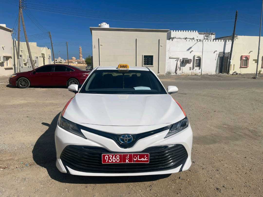 Car Image 2020 TOYOTA CAMRY LE