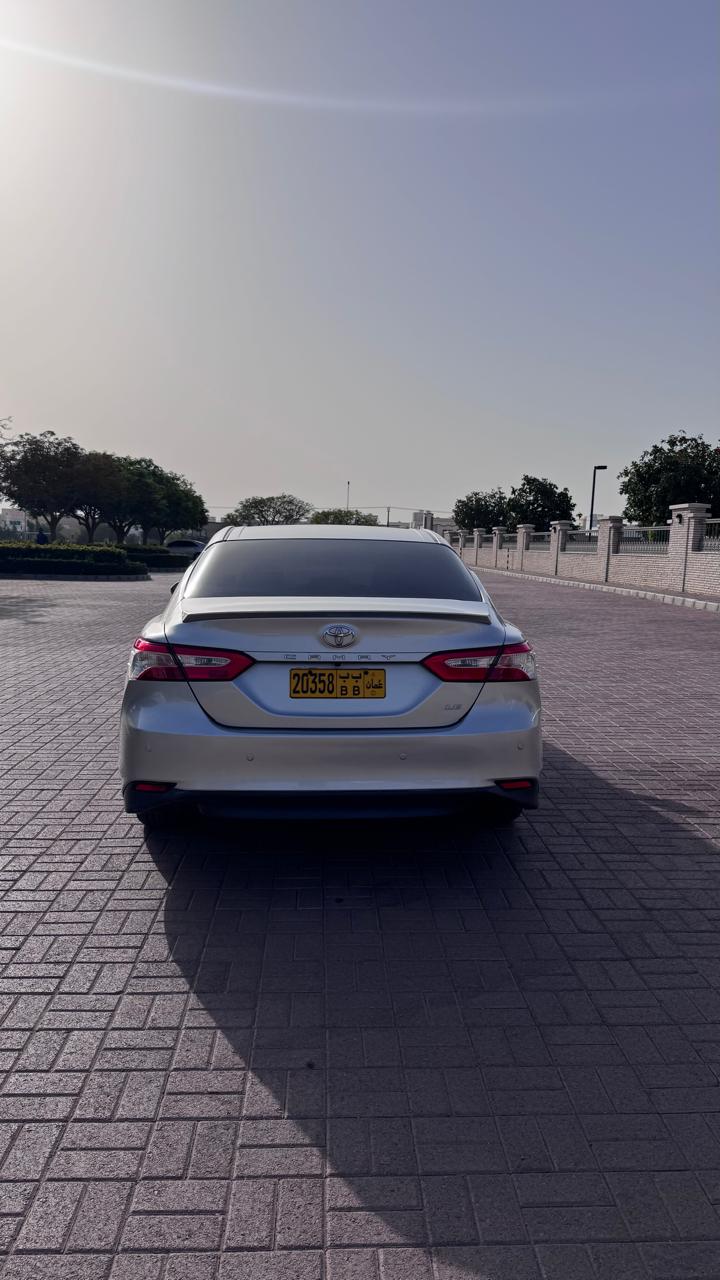 Car Image 2018 TOYOTA CAMRY LE