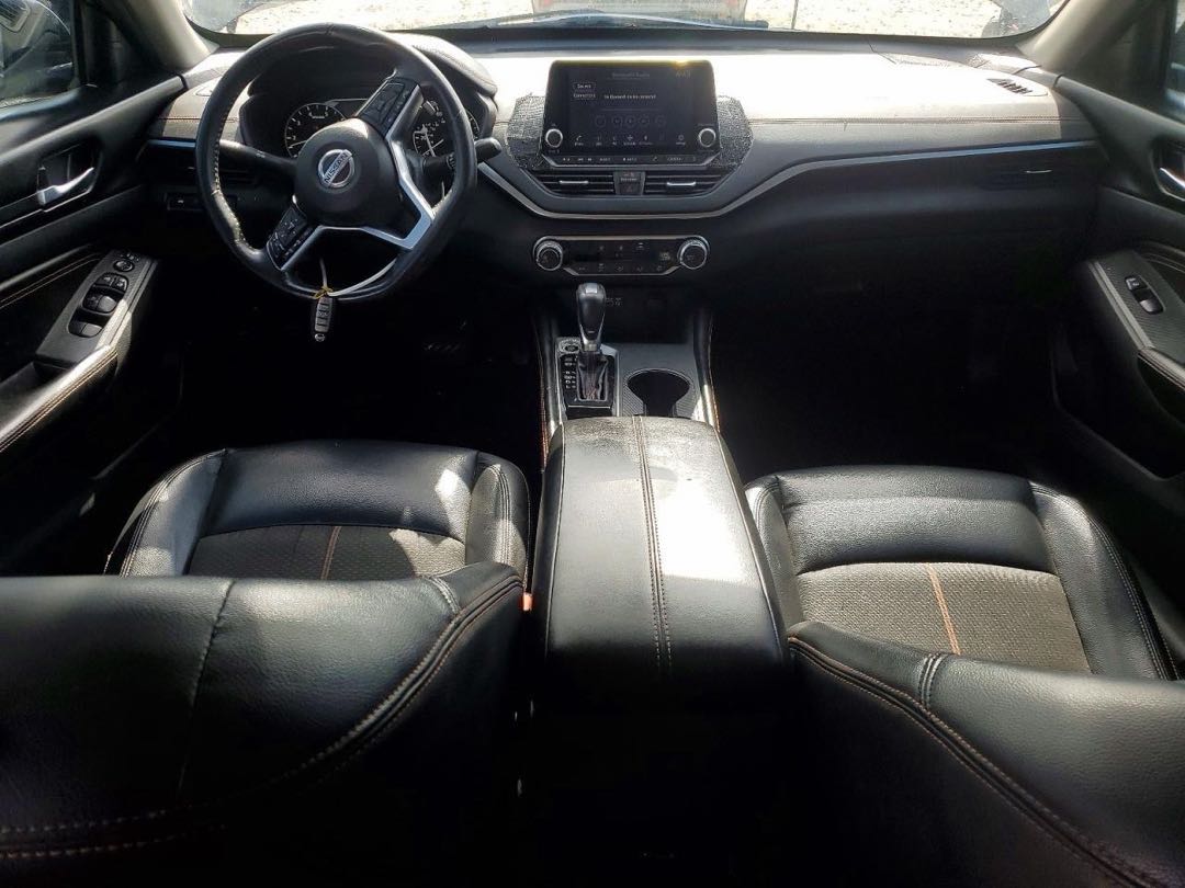 Car Image 2021 NISSAN ALTIMA