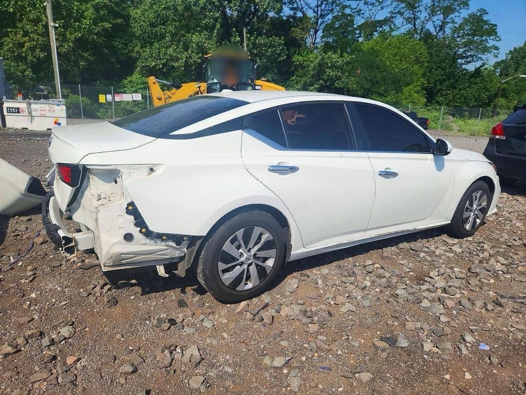 Car Image 2019 NISSAN ALTIMA