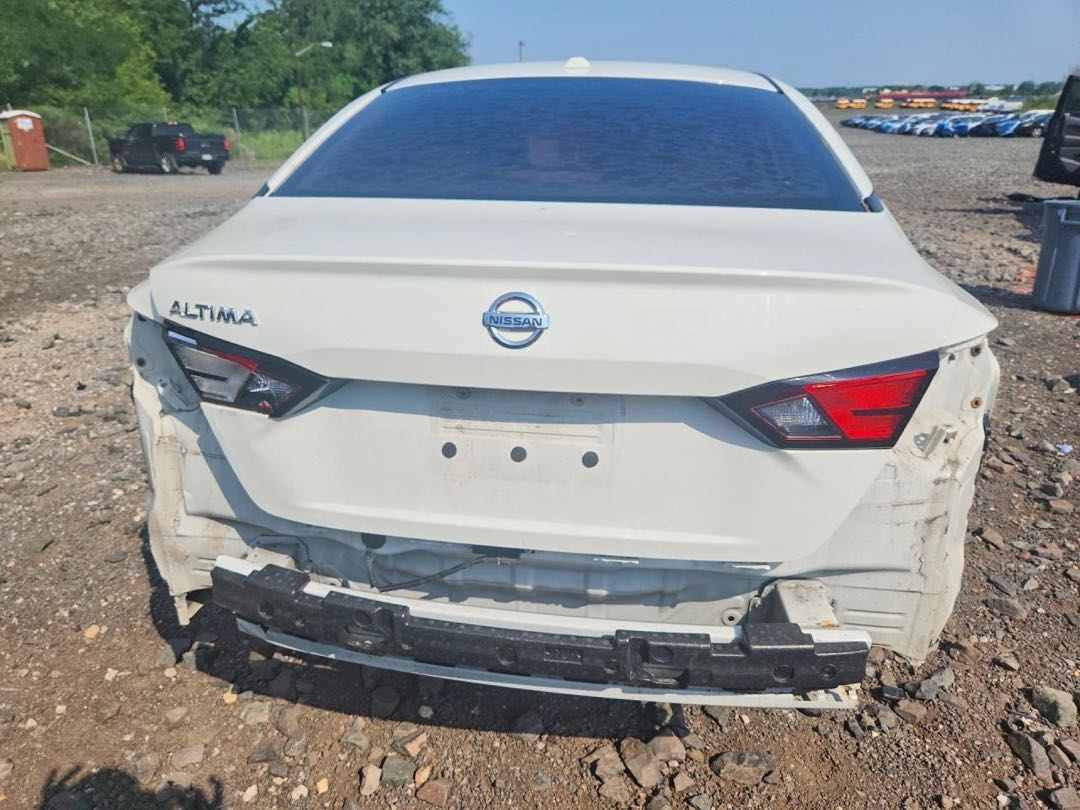 Car Image 2019 NISSAN ALTIMA