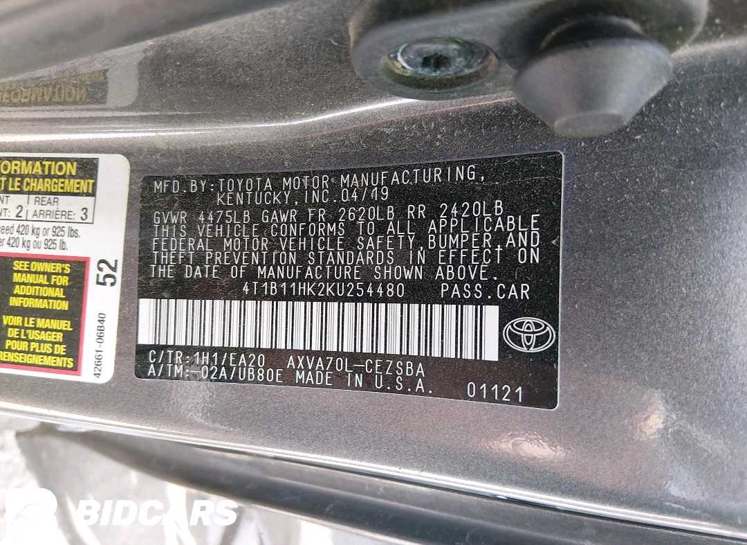 Car Image 2019 TOYOTA CAMRY