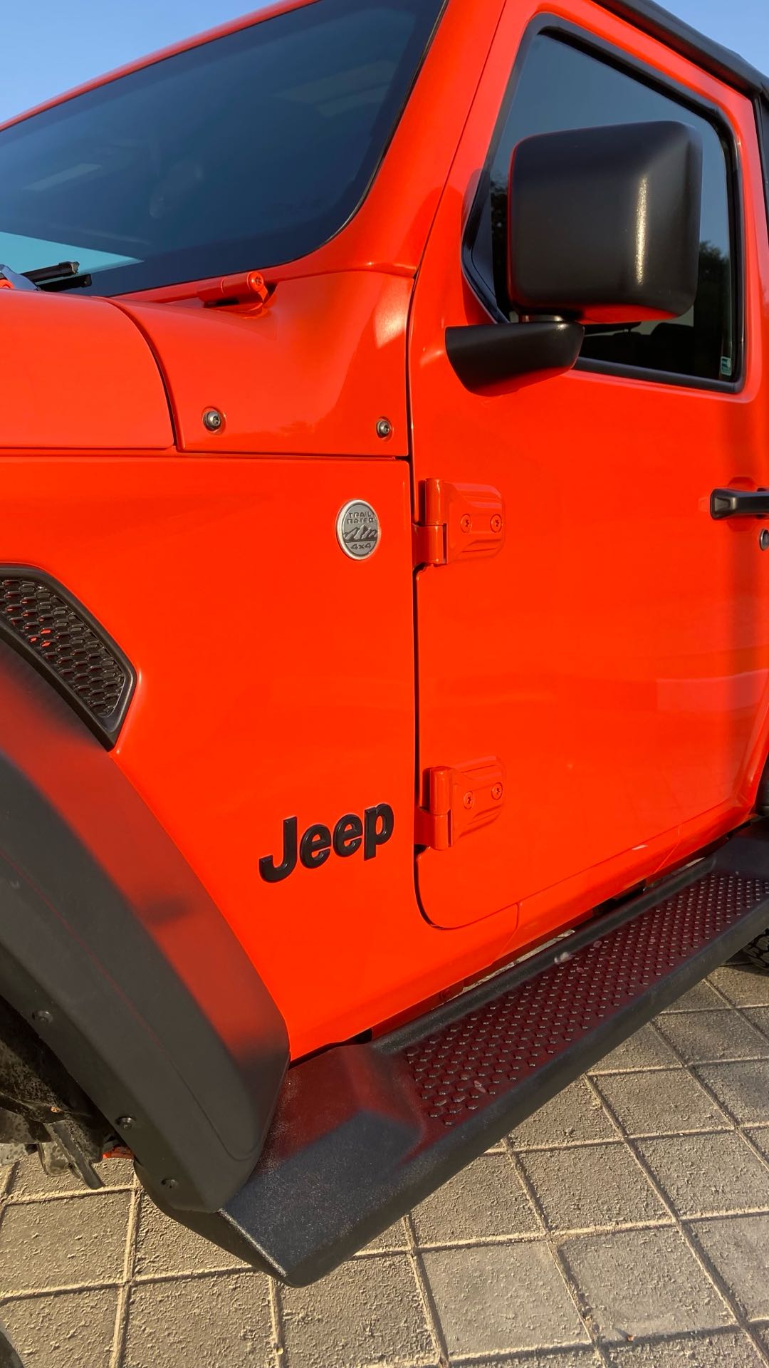 Car Image 2018 JEEP WRANGLER SAHARA
