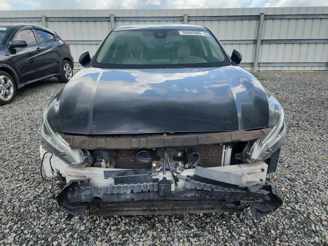 Car Image 2019 NISSAN ALTIMA