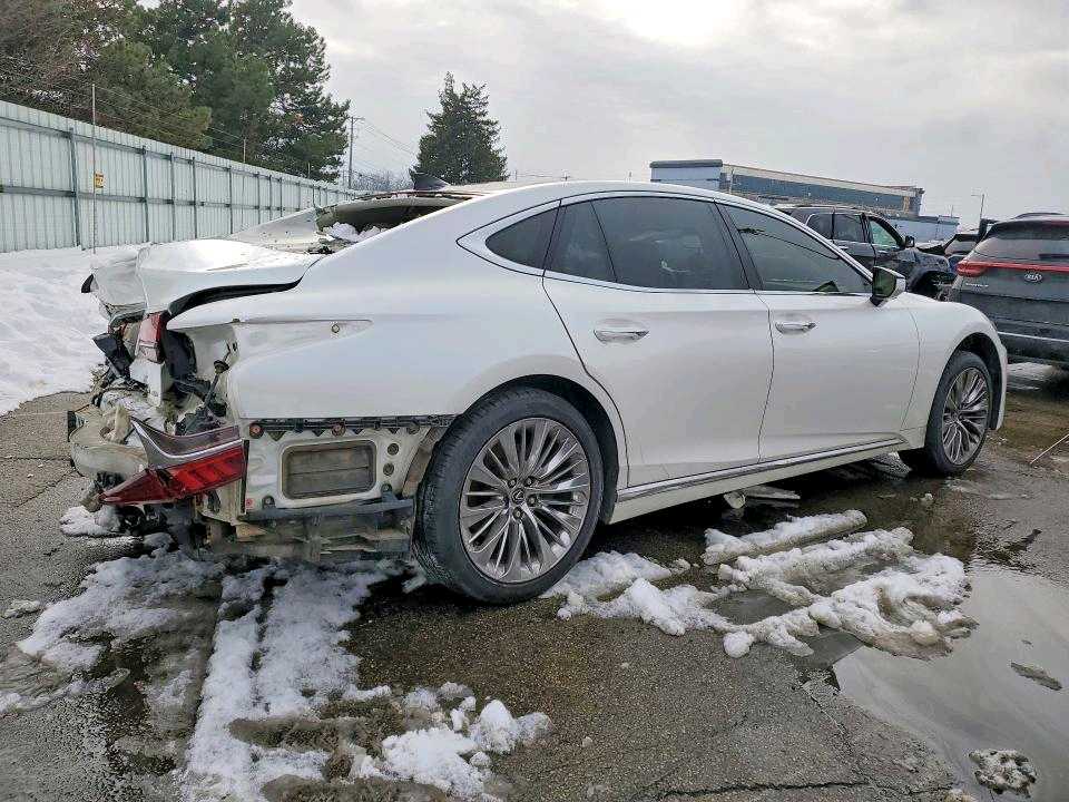 Car Image 2019 LEXUS LS