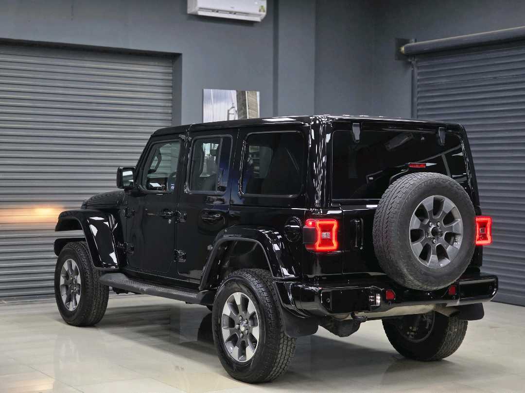 Car Image 2021 JEEP WRANGLER SAHARA