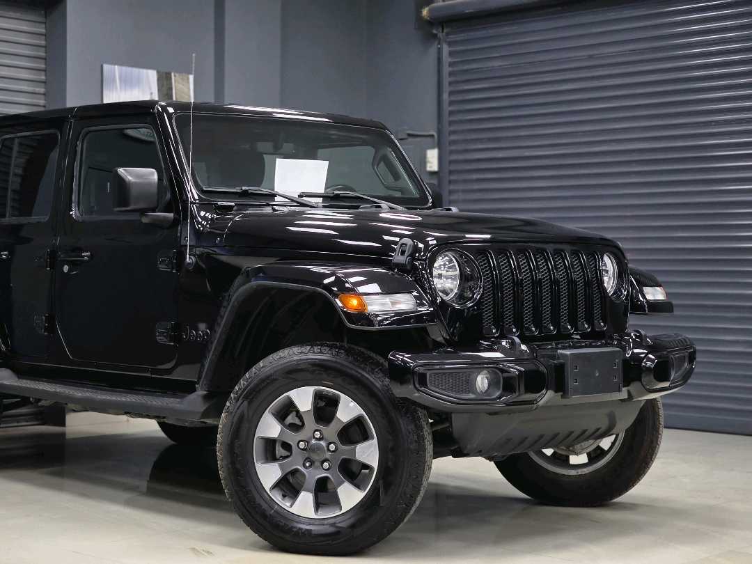 Car Image 2021 JEEP WRANGLER SAHARA
