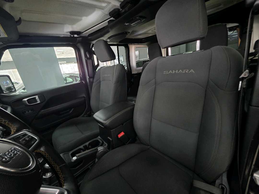 Car Image 2021 JEEP WRANGLER SAHARA