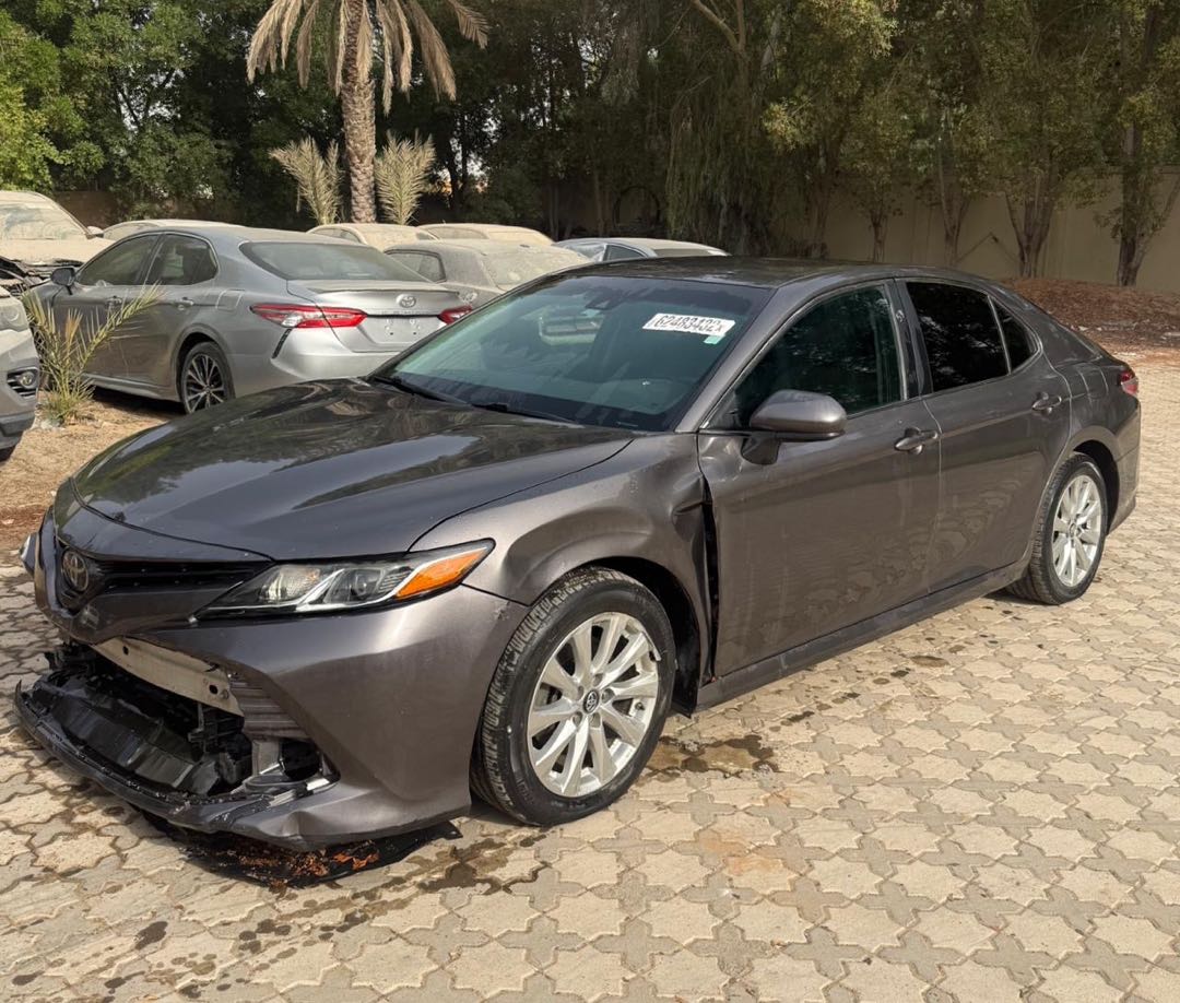 Car Image 2018 TOYOTA CAMRY
