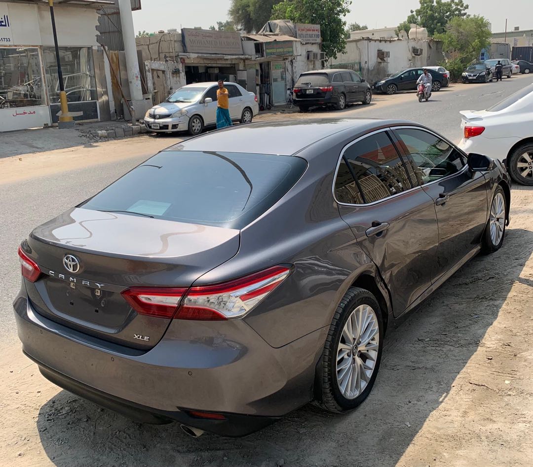 Car Image 2018 TOYOTA CAMRY