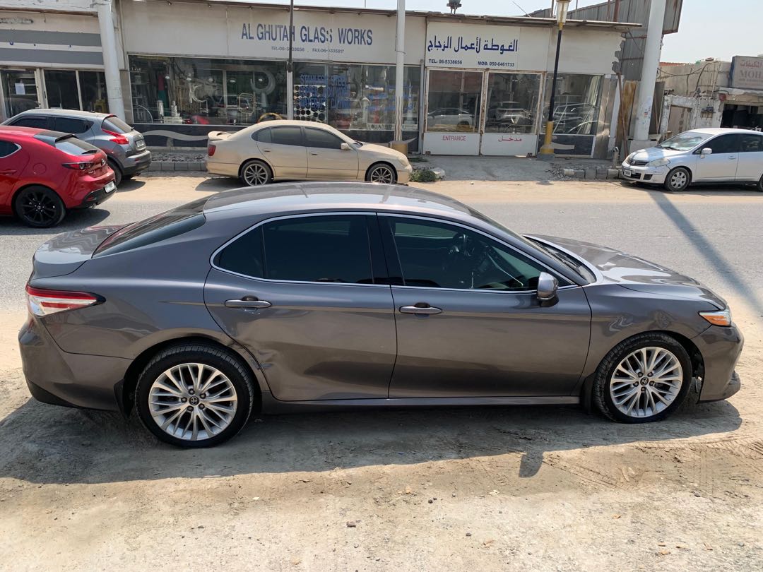 Car Image 2018 TOYOTA CAMRY