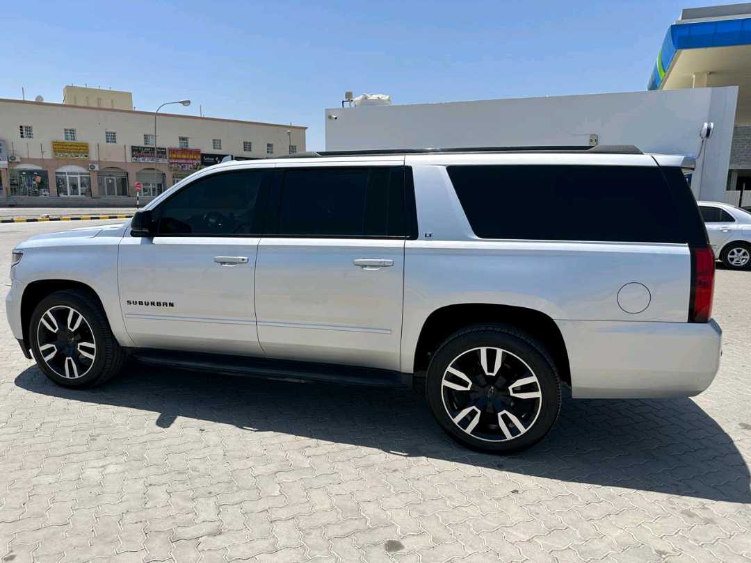 Car Image 2020 CHEVROLET SUBURBAN 