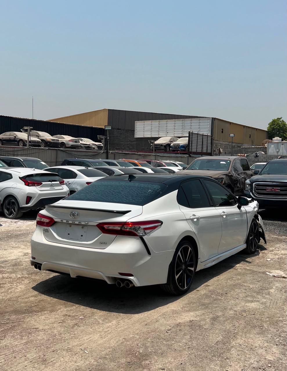 Car Image 2020 TOYOTA CAMRY