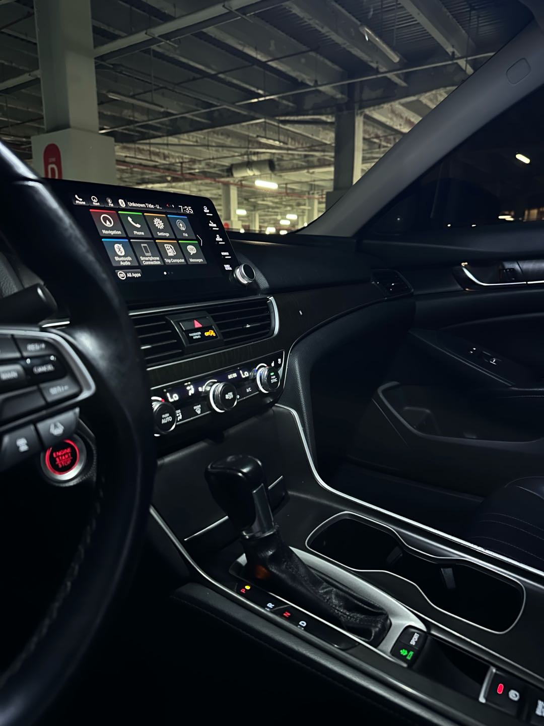 Car Image 2018 HONDA ACCORD TOURING