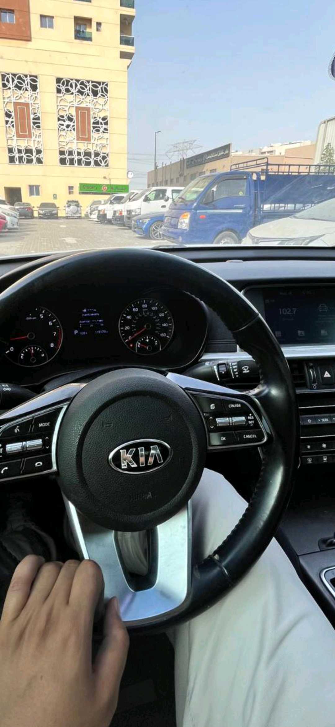 Car Image 2019 Kia OPTIMA LX