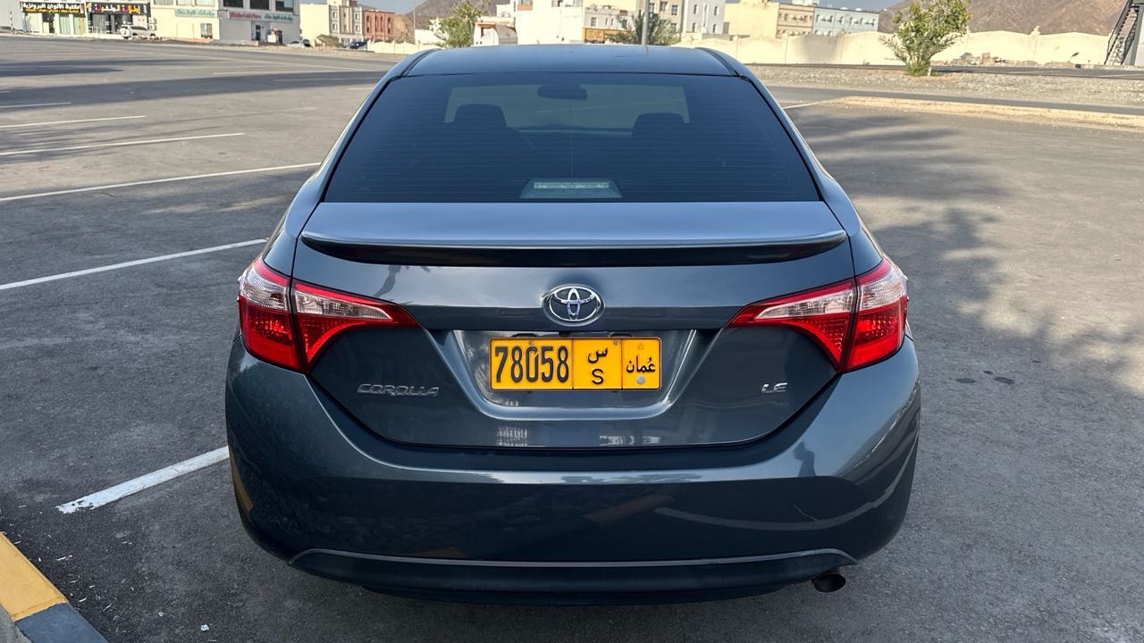 Car Image 2017 TOYOTA COROLLA LE
