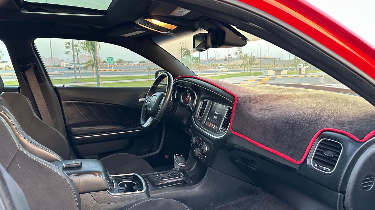 Car Image 2018 DODGE CHARGER SCAT PACK